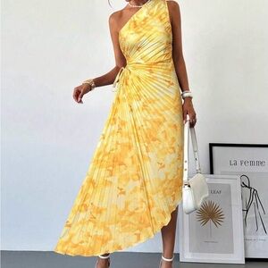 SHEIN Yellow and White One Shoulder Sheath Dress